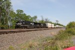NS 4160 and 4731 take train 260 West through Cove PA